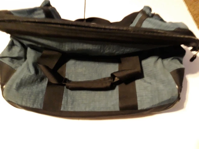 LL Bean Sportsmans Blue Nylon Rolling Bag Duffle Tool Hunting Gear Suitcase 18"