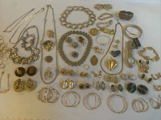 Vintage 80+ Piece Goldtone Jewelry Lot , Sarah Cov, Avon Etc. Modern