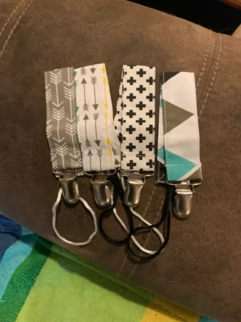 4 pack unisex pacifier clips