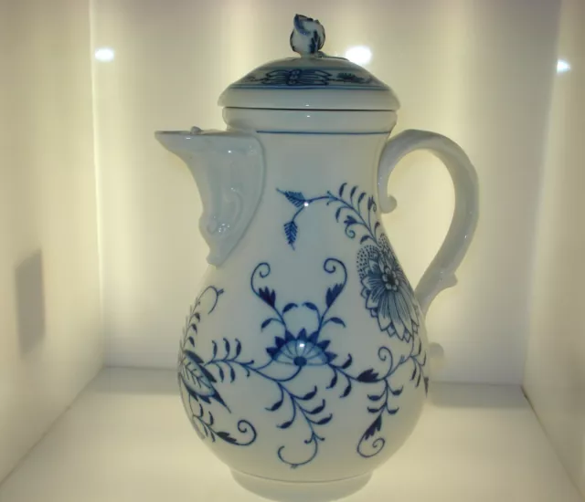 Kaffeekanne Teekanne Porzellan Meissen K96 Zwiebelmuster 1. Wahl Höhe 22,0 cm