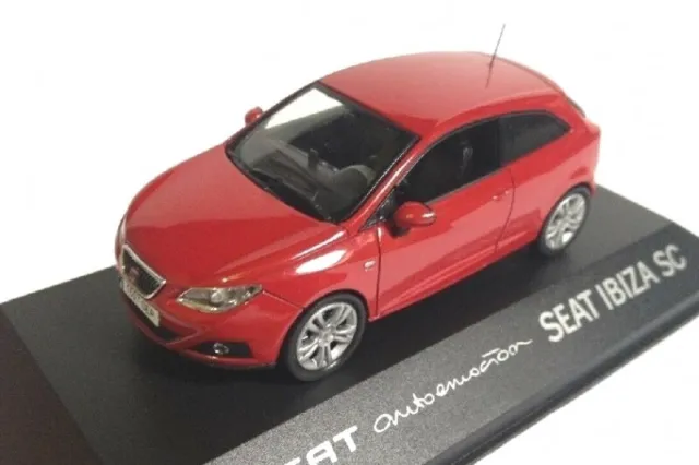 #10 Seat Ibiza SC color Rojo 1:43 IXO Fischer diecast