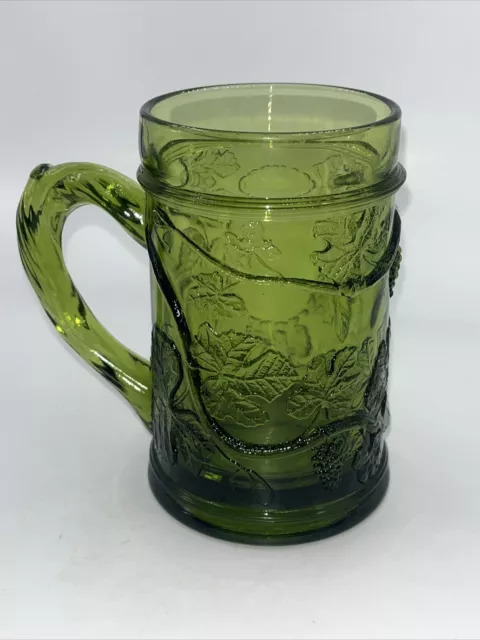 Beautiful Vintage Pressed Glass Mug - WONDERFUL ORNATE GRAPE VINE PATTERN - VGC