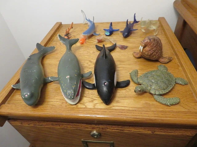 Lot of 5 Hard Rubber Sea Animals Whales, Sea Turtle, Walrus & 7 Misc Sea Creatur