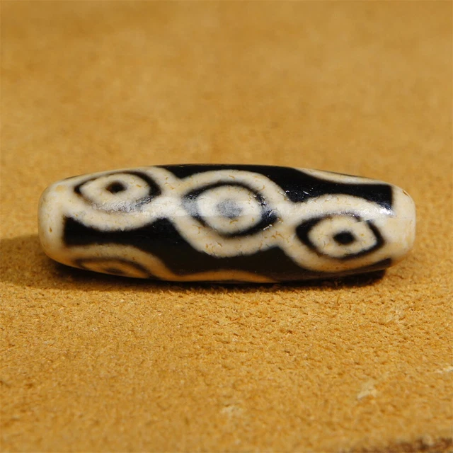 Himalayan Tibetan DZI Beads Old Agate Buddha Eye 9 Eye Totem Amulet Pendant GZI