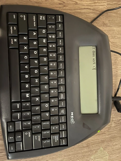 Neo2 By AlphaSmart It Does Work. Photos Prove It!  Comes With Charger And Cables
