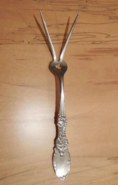Frank Whiting Sterling Silver Tyrolean Lemon Olive Lettuce Fork 7 1/2" PAT 1883
