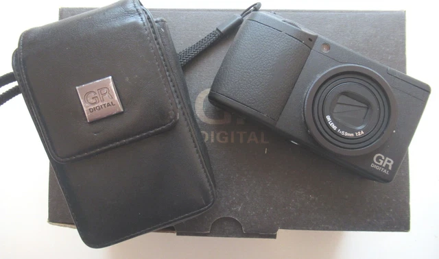 Ricoh GR Digital ll Compact Camera - Without Charger