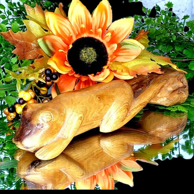 Frog Carved Figure Sculpture Gift Bookcase Artisan Toad Decor Natural Art 9"