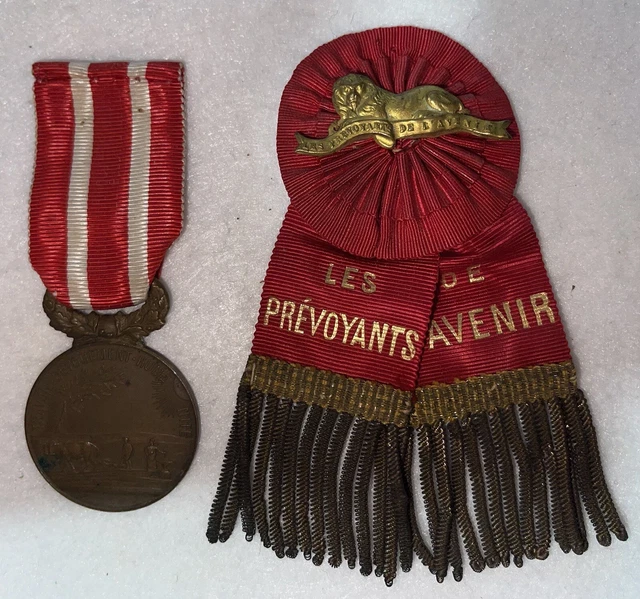 Médaille Militaire "Travail Dévouement Humanité" - Les Prévoyants De L'Avenir - Occasion