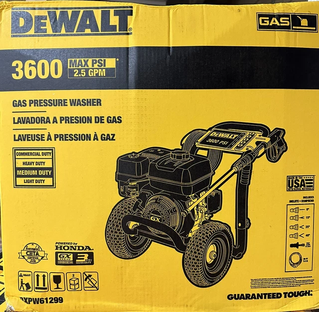 NEW DEWALT 3600 PSI 2.5 GPM Gas Cold Water Professional Pressure Washer