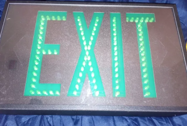 Hubbell Led2-Em-Gbb Green Pathfinder Led Dual Volts  Double Sided Exit Sign  Nib