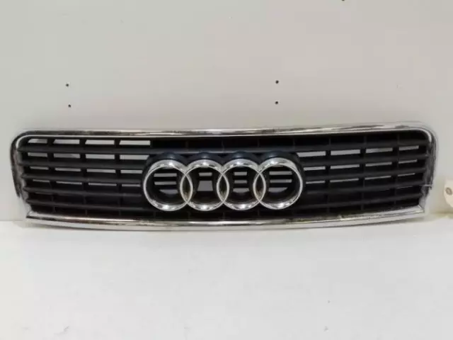 Calandre AUDI A4 2 8E0853651F3FZ