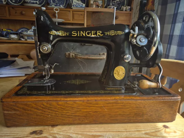Vintage Singer 99K Hand Crank Sewing Machine With Accessories