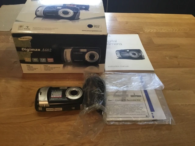 Samsung Digimax A402 4.0MP Digital Camera - Black 2