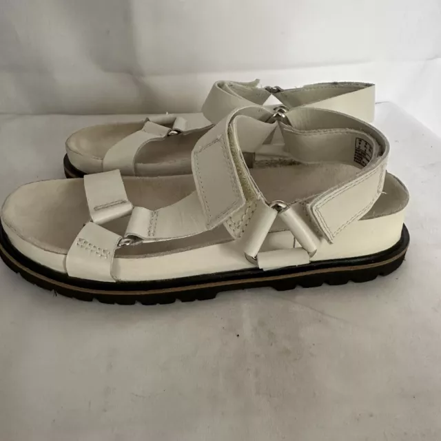 Clark’s Women’s Cream Leather Sandals. Size 6. Eu 39. Worn Once