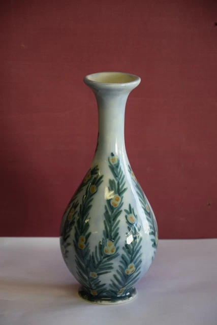 Vase soliflore ,porcelaine de Limoges Camile THARAUD, vers 1935