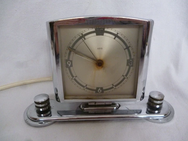ART DECO AEG elektrische Tischuhr Table Clock verchromt Neigung ...