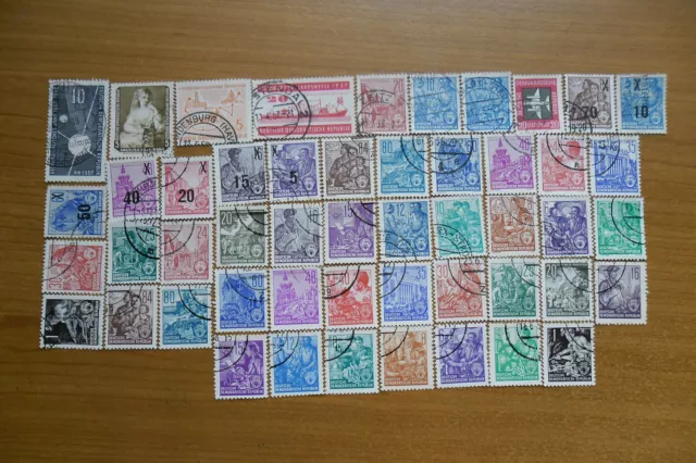 50 verschiedene Briefmarken DDR 1953-57 (2)