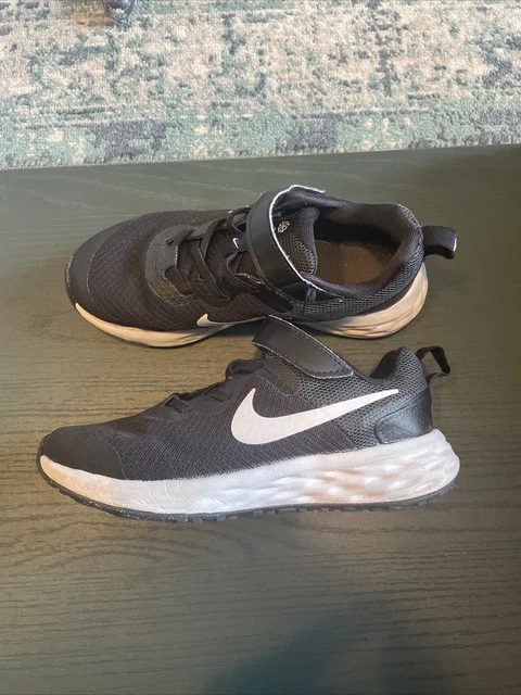 Kids nike on sale trainers size 12