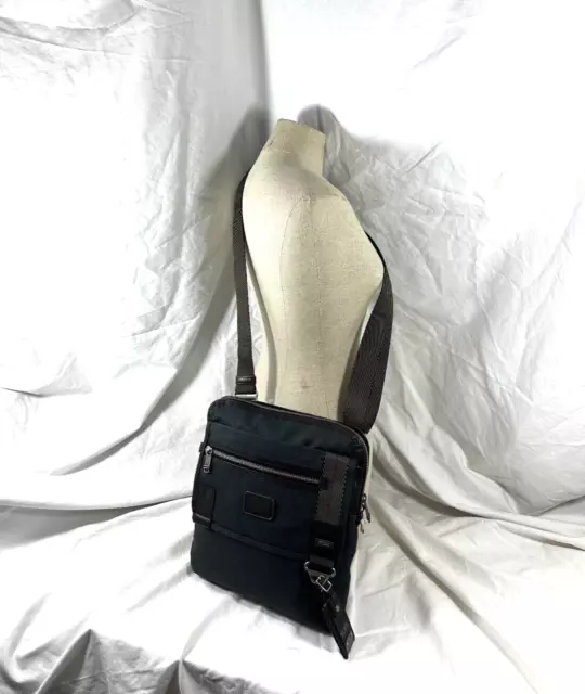 Genuine TUMI Alpha Bravo ballistic Annapolis zip flap messenger bag