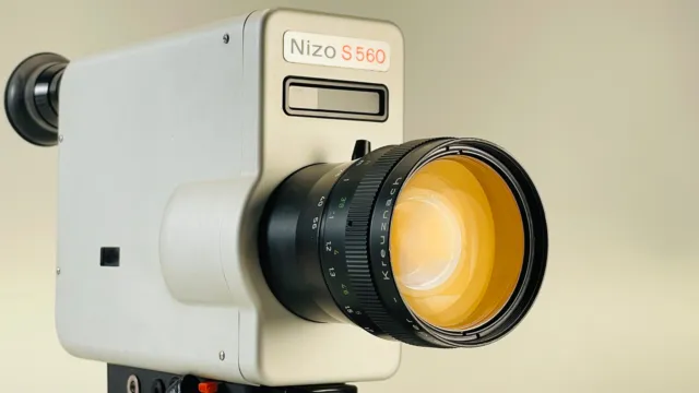 Braun Nizo S560 super 8 camera / Film Tested / Fully Working