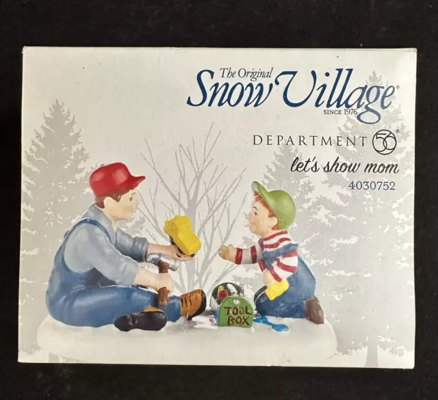 Sealed! Dept 56 Snow Village Let's Show Mom 4030752 Accessory Christmas Nib