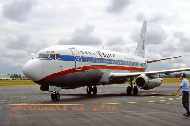 United Airlines Boeing 737-222 N9016U in July 1977 8"x12" Color Print