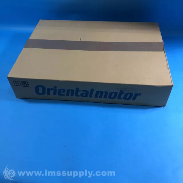 Oriental Motor PK266-03B-C49 Box of 10 Stepping Motors FNFP