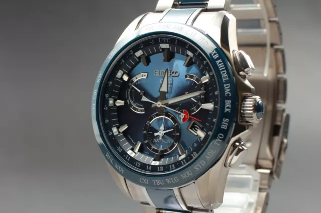 MINT Seiko SSE043 Astron GPS Solaire Homme Chronographe Bicolore Titane Bleu EUR 1.464 36 PicClick FR