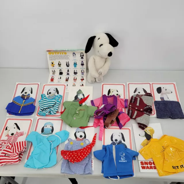 Vintage LOT Snoopy Peanuts Plush 11” 1968 + 11 Outfits Clothes Pamphlets Booklet