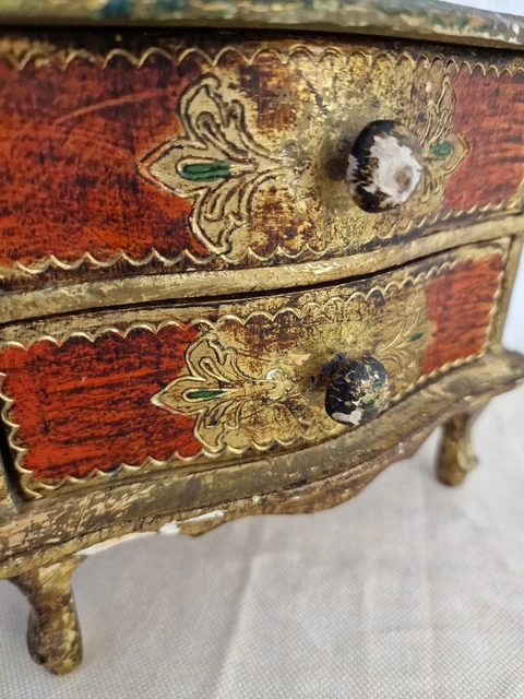 Boîte à Bijoux Ancienne En Régule Doré – Forme Commode – Jolie Coffret Occasion – Bel état