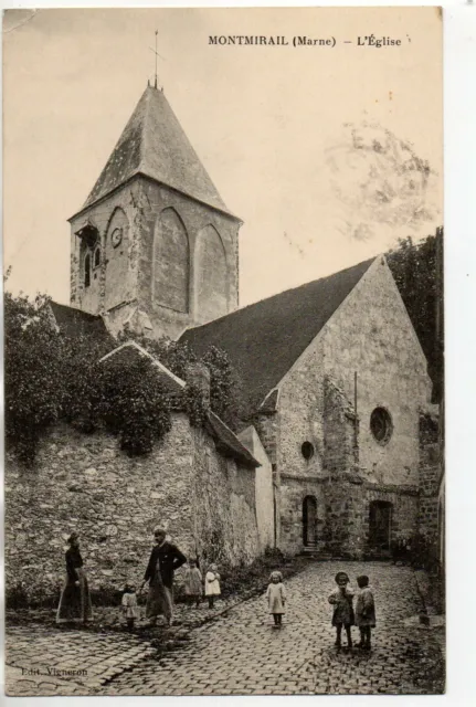 MONTMIRAIL - Marne - CPA 51 - l'église St Etienne - rue et enfants