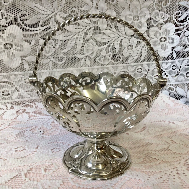 1858 Victorian Solid Silver Swing Handle, Pierced Openwork Pedestal Bowl 201.21g