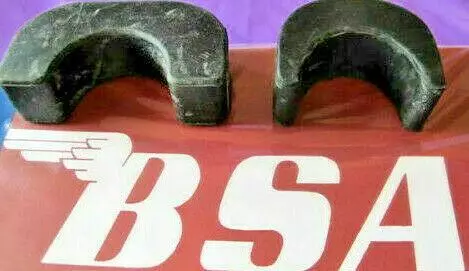 Bsa A50 A65 B25 B40 Pair Petrol Fuel Tank Mounting Rubbers 68-8017 68-8018