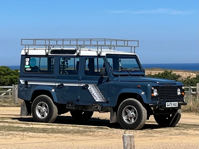 LAND ROVER DEFENDER 110 County restored £24,999.00 - PicClick UK