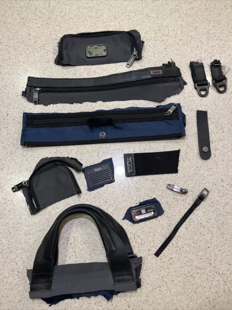Tumi Replacement Parts Black Medium Zipper Pull Tabs Sliders - Lot of 3 