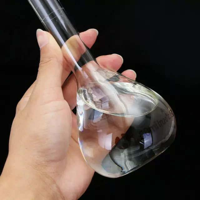 Messkolben aus Glas mit Glasstopfen für chemische Laborgeräte