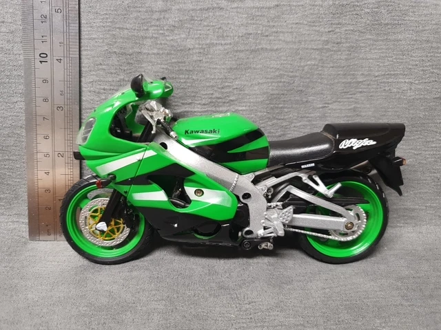 1/12 Scale Figure New Ray 1/12 Scale Kawasaki ZX-14 Ninja