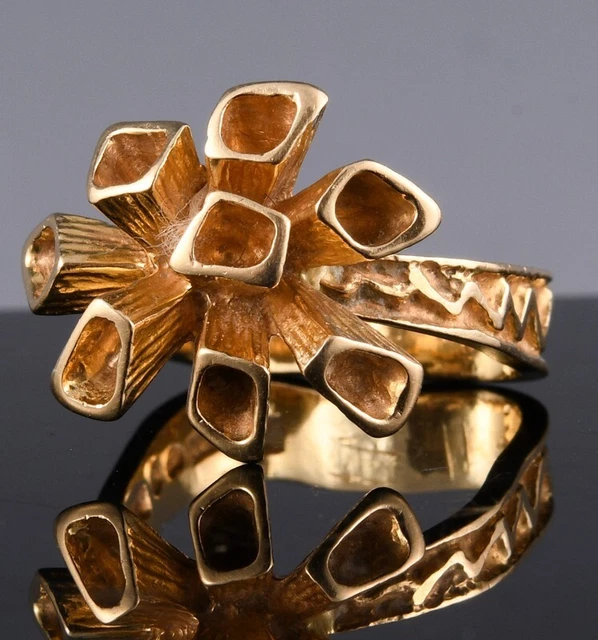 Great Vintage Swedish Modernist Space Age 18K Yellow Gold Cocktail Ring