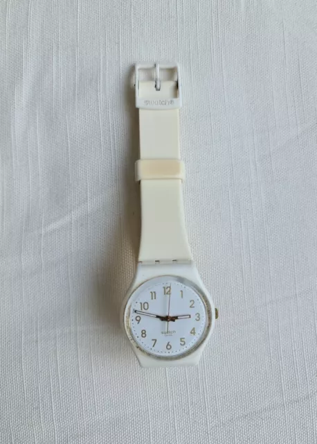 Swatch Swiss Made V8 SR1130SW Water Resistant, Silicone Strap Watch. White. 2