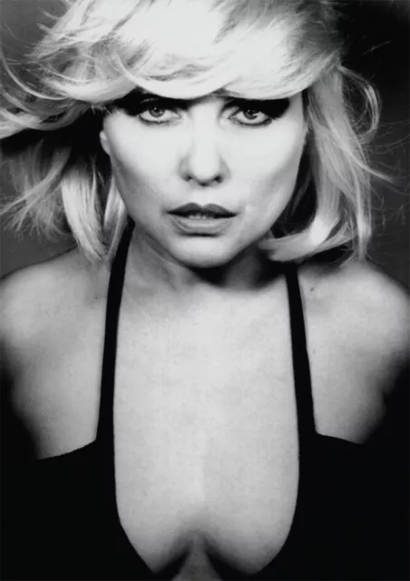 Debbie Harry Blondie Clevage BW POSTER