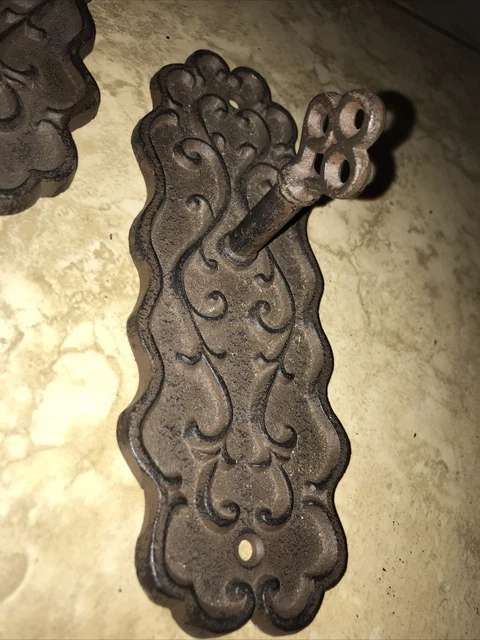 Key in Lock Wall Hook Cast Iron Coat Towel Purse Hanger Antique Style Door Plate