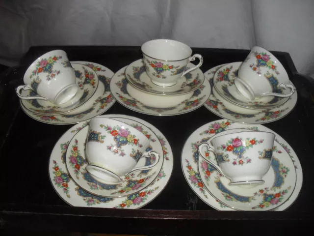+Vintage George Jones Crescent china 15pcs tea set - floral pattern = 5 trios