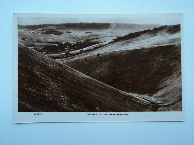 Dennis old B&W RP PC The Devil's Dyke. Near Brighton. Sussex. Unposted.