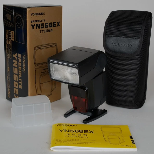 Mint Boxed Yongnuo Digital Speedlite YN568EX NIKON HSS TTL Bounce Swivel Zoom