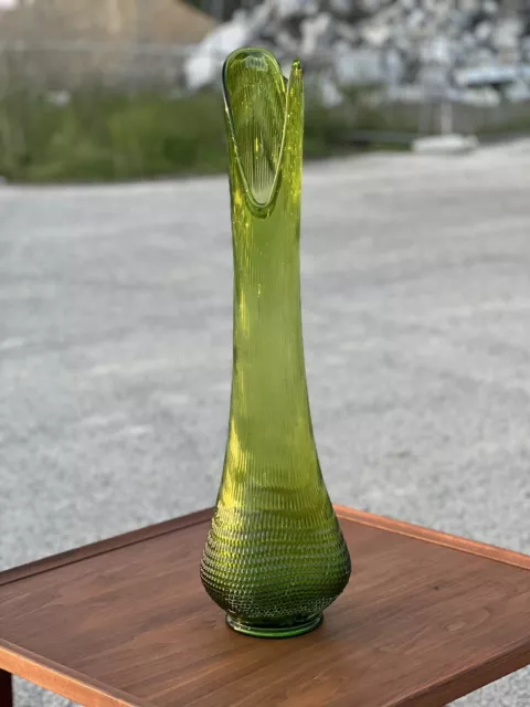 34” L E Smith Green Glass Nubby Butt Swung Floor Vase 1960’’s Mid Century Modern