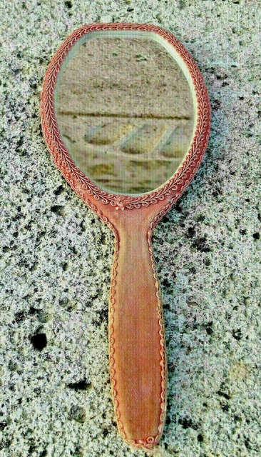 ancien miroir face à main en velours rose poudré 27,5 X 11 cm