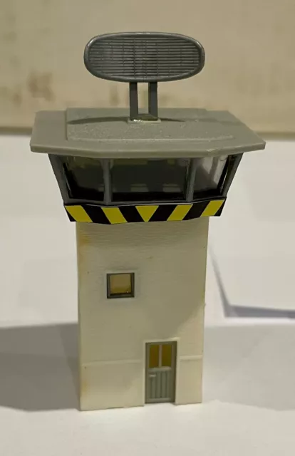 N Stärke Gebäude Set 17 - Luftkontrollturm - Arnold