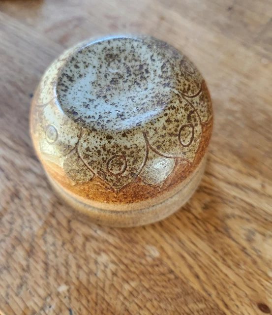 Stunning Shaped Studio Pottery Trinket Box By Priss Mcgirr Cilladon Pottery.