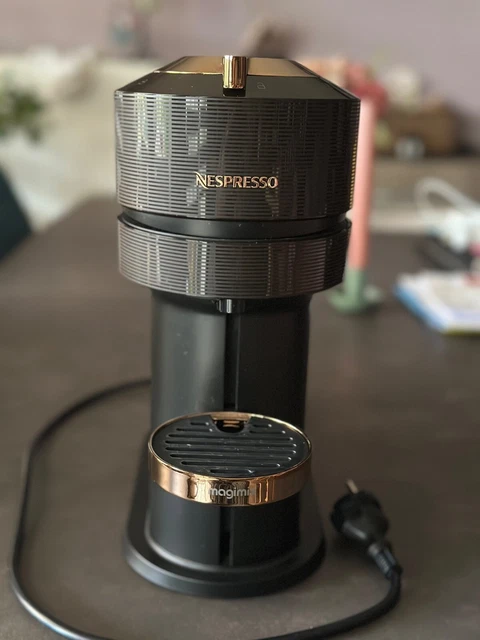MACHINE À CAFÉ MAGIMIX NESPRESSO VERTUO - M600 - Parfaite Etat EUR 40
